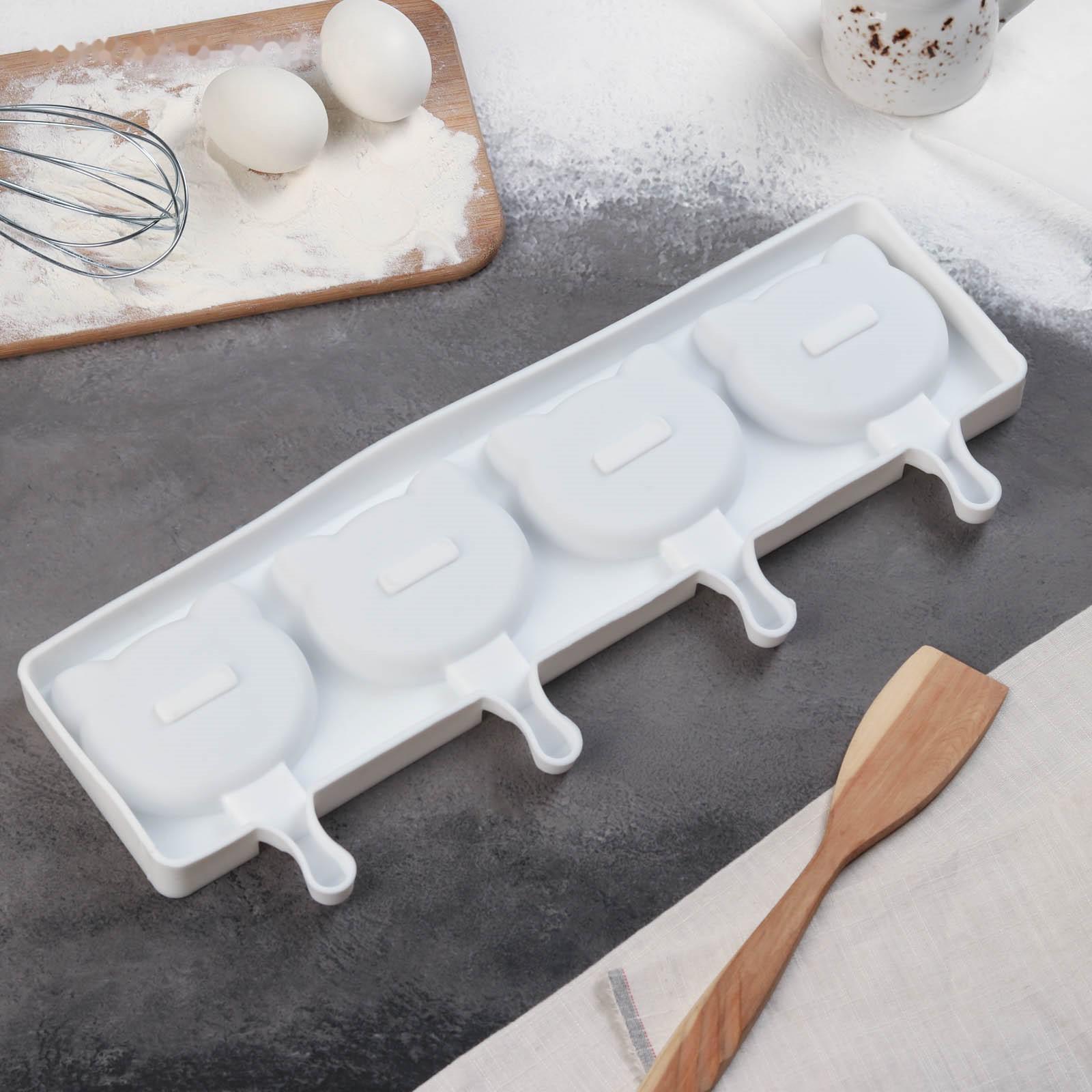 Форма силиконовая для мороженого «Коты», 38×14,5×2,5 см, 4 ячейки, цвет белый