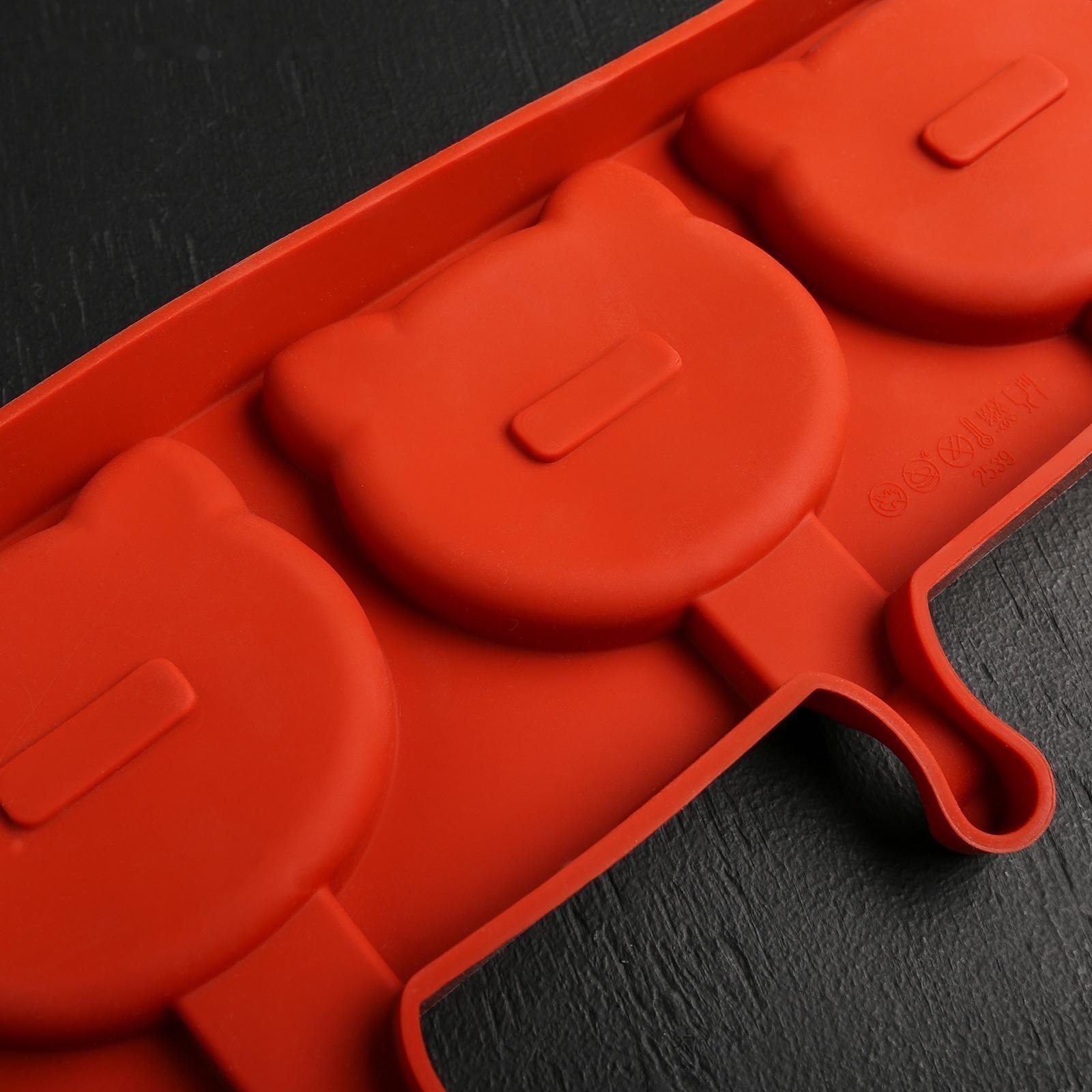 Форма силиконовая для мороженого «Коты», 38×14,5×2,5 см, 4 ячейки, цвет белый