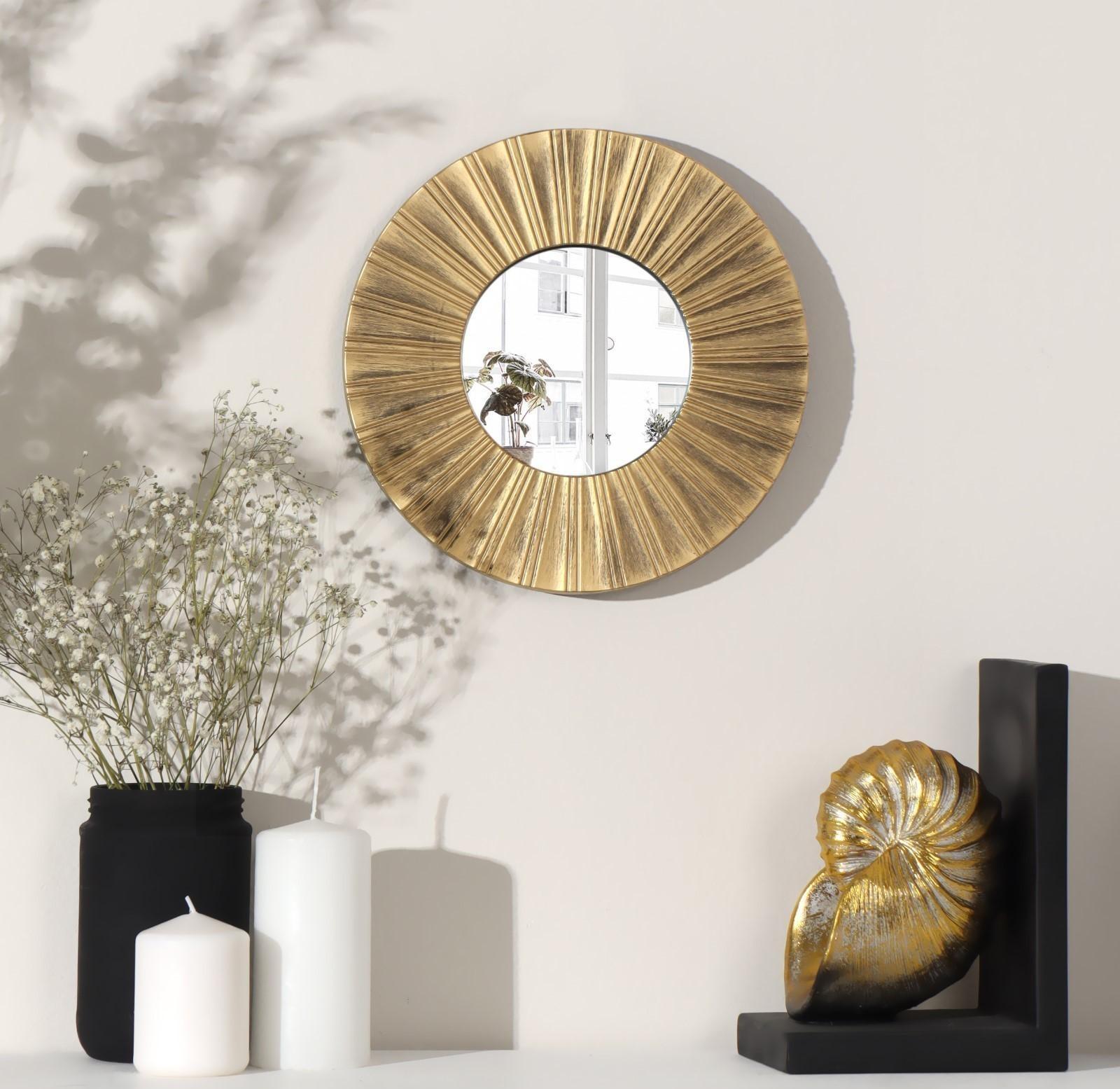 Зеркало настенное «Лучи», d зеркальной поверхности 12 см, цвет «состаренное золото»