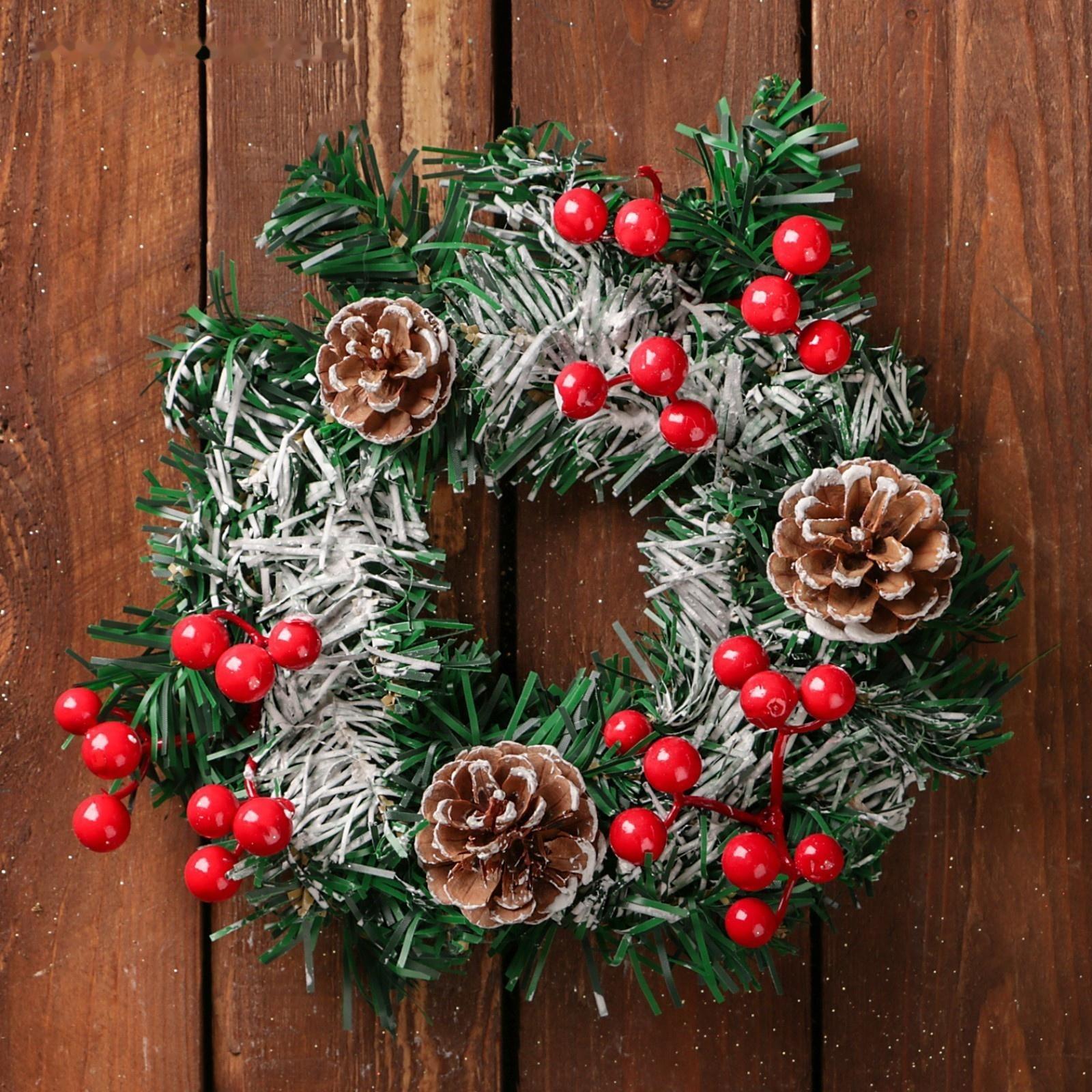 Венок новогодний d-22 см 