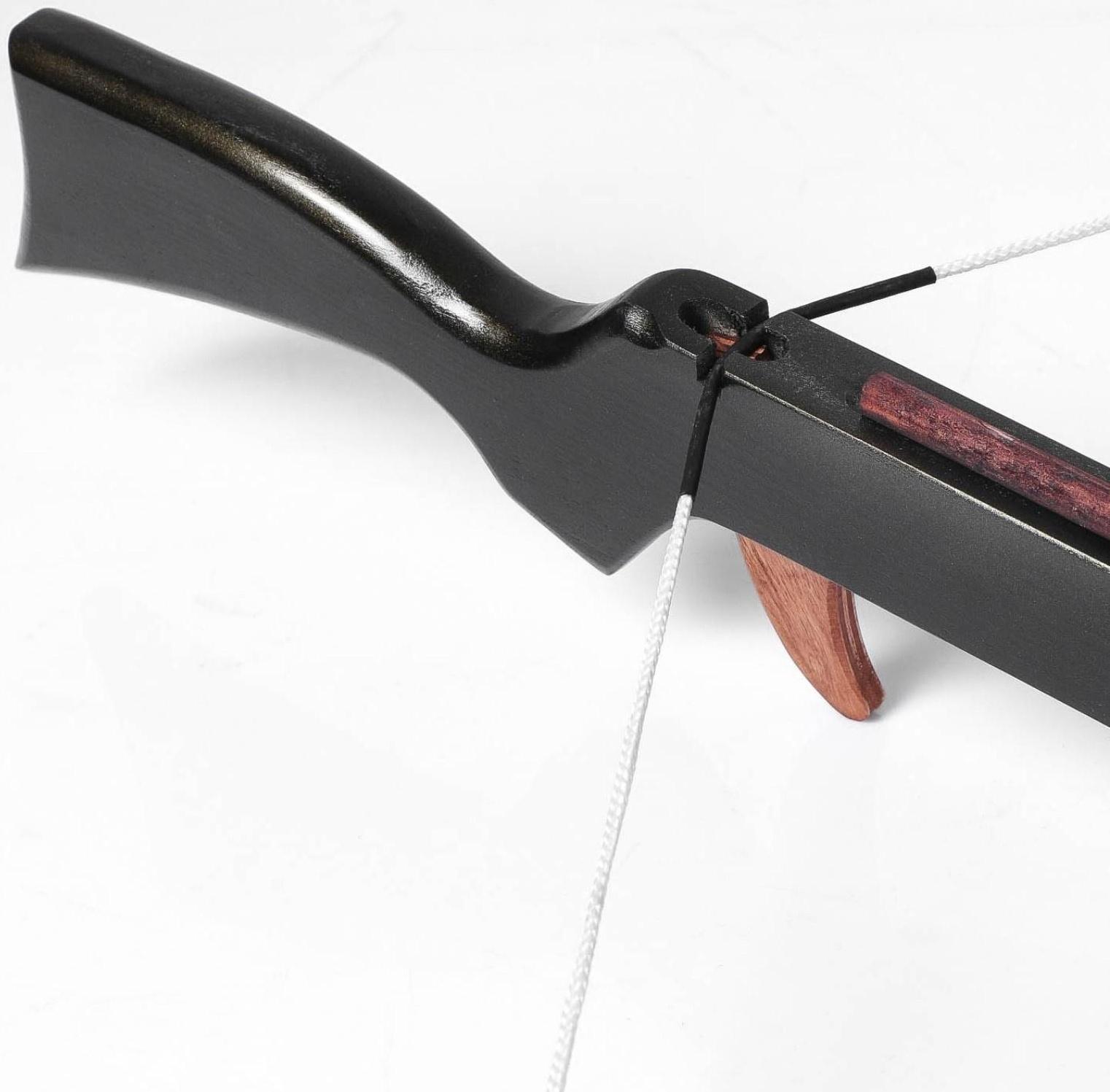 Сувенирное деревянное оружие 