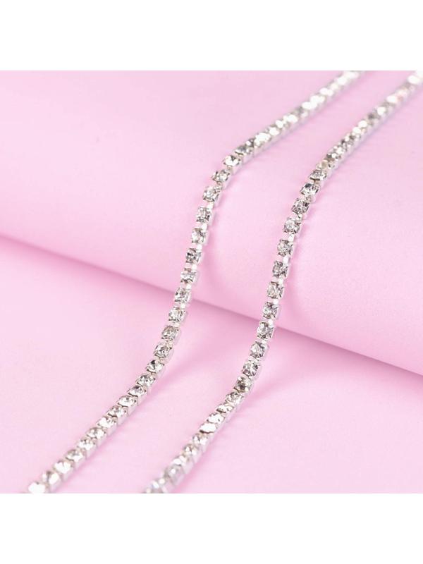 Цепь со стразами, 2,5 мм, 9 ± 1 м, цвет серебряный