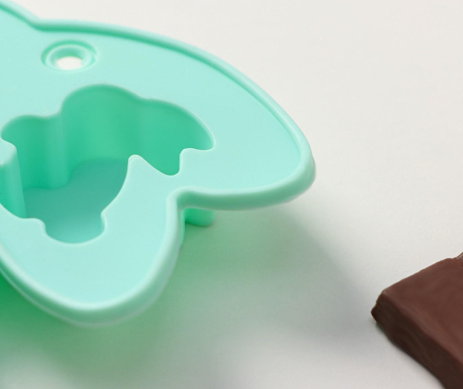 Форма силиконовая для льда и кондитерских украшений Доляна «Заяц», 15×11,5 см, 6 ячеек, цвет МИКС