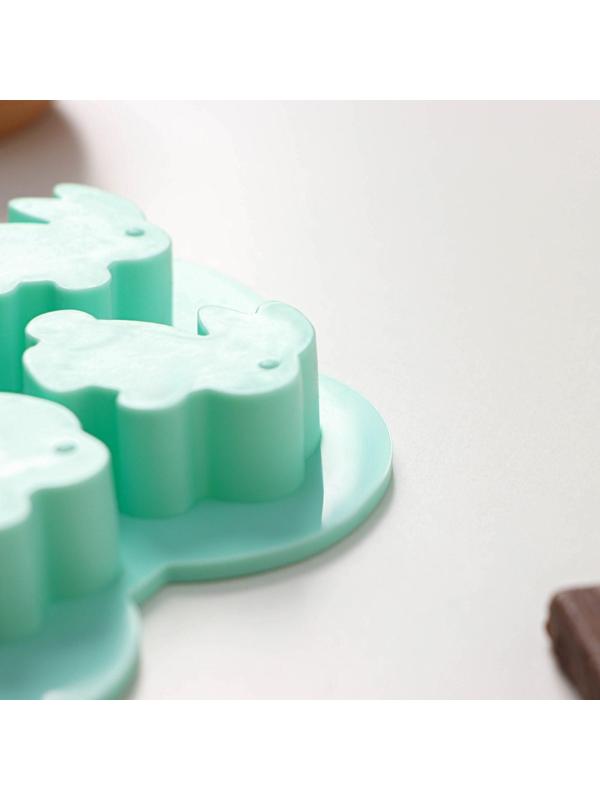 Форма силиконовая для льда и кондитерских украшений Доляна «Заяц», 15×11,5 см, 6 ячеек, цвет МИКС