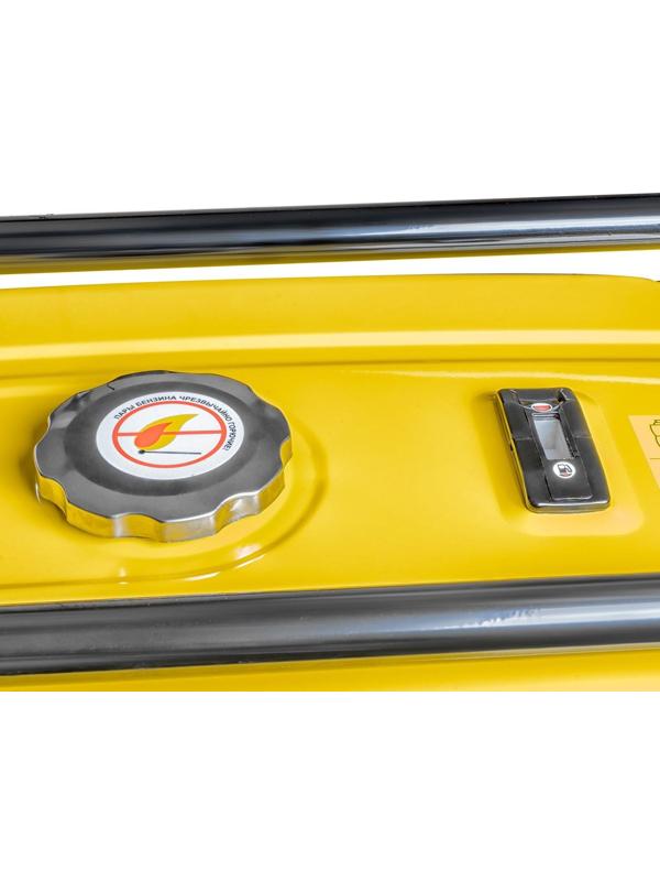 Генератор  бензиновый Kolner KGEG 3000, 4Т, 3 кВт, 7 л.с, 15 л, 2х220/12 В, ручной старт