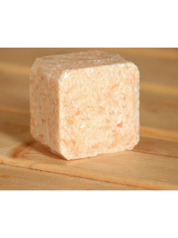 Соляной брикет куб 