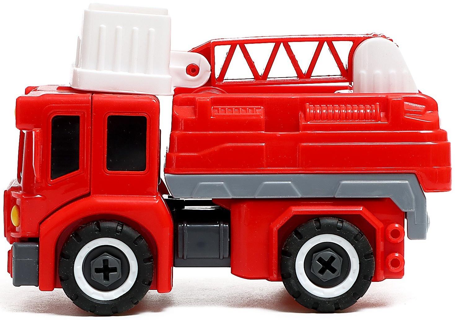 Конструктор винтовой «Пожарная», 2 в 1 робот-машина