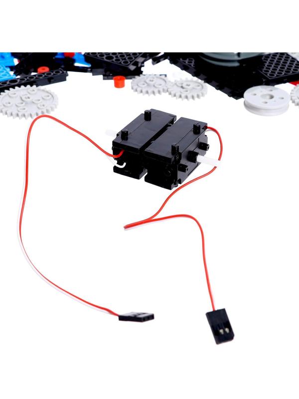 Электронный конструктор «Космический монстр», 170 деталей