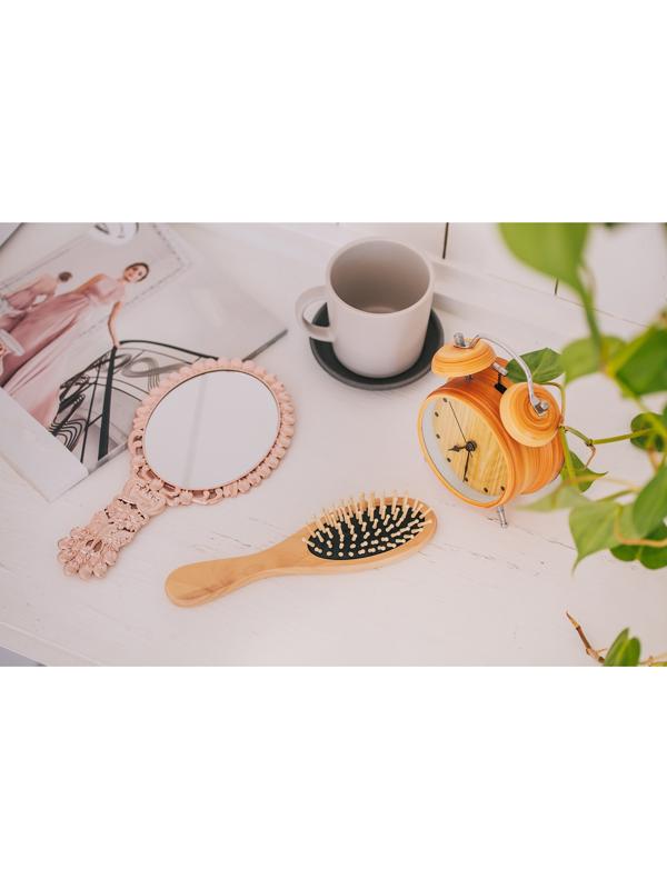 Расчёска массажная «Натурель», 6 × 22 см, цвет «светлое дерево»