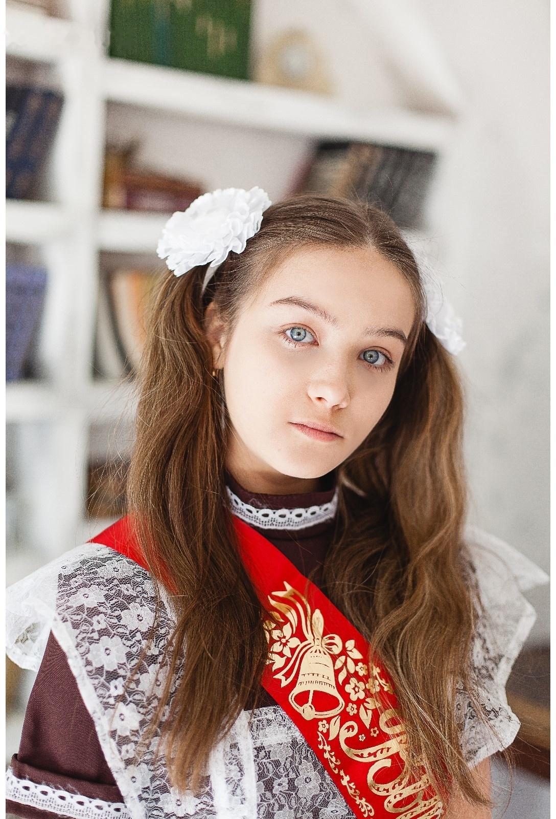 Резинка для волос бант 