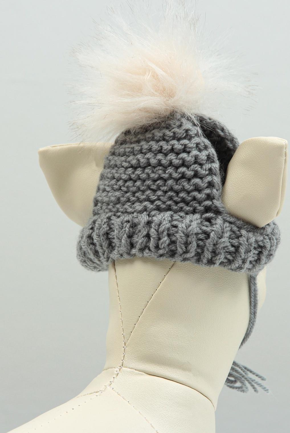 Шапка вязаная для собак, с помпоном, XS-S (объем головы 22 см, высота 7,5 см), микс