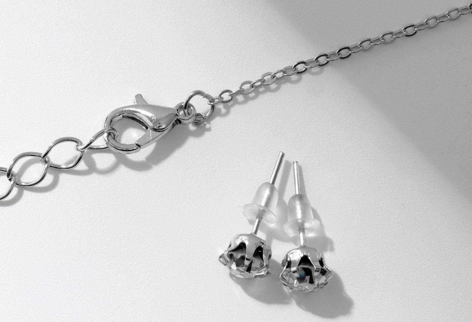 Гарнитур 2 предмета: серьги, кулон 