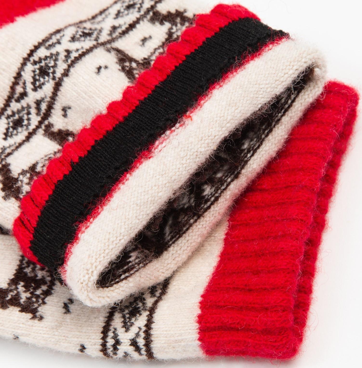 Носки женские из монгольской шерсти с оленями, цвет красный, размер 23 (34-36)