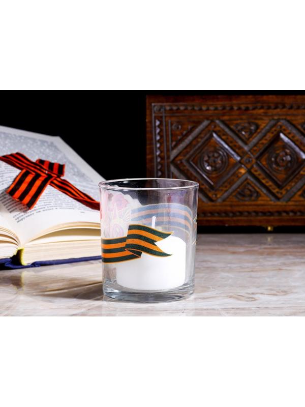 Свеча памяти в подсвечнике 