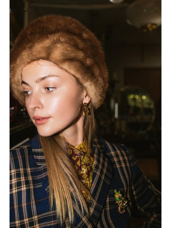 Серьги со стразами 