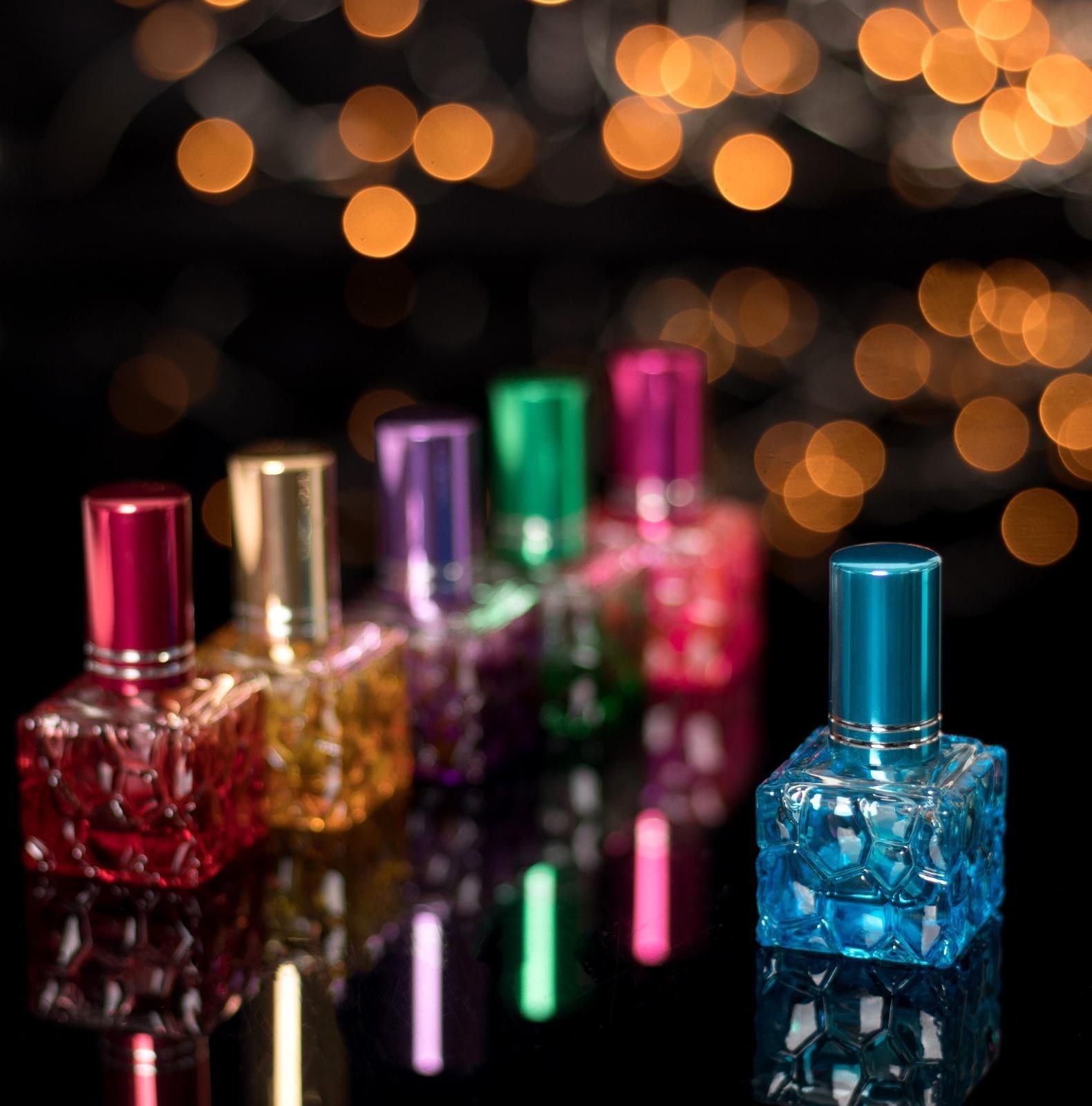 Флакон стеклянный для парфюма «Relief», с распылителем, 8 мл, цвет МИКС