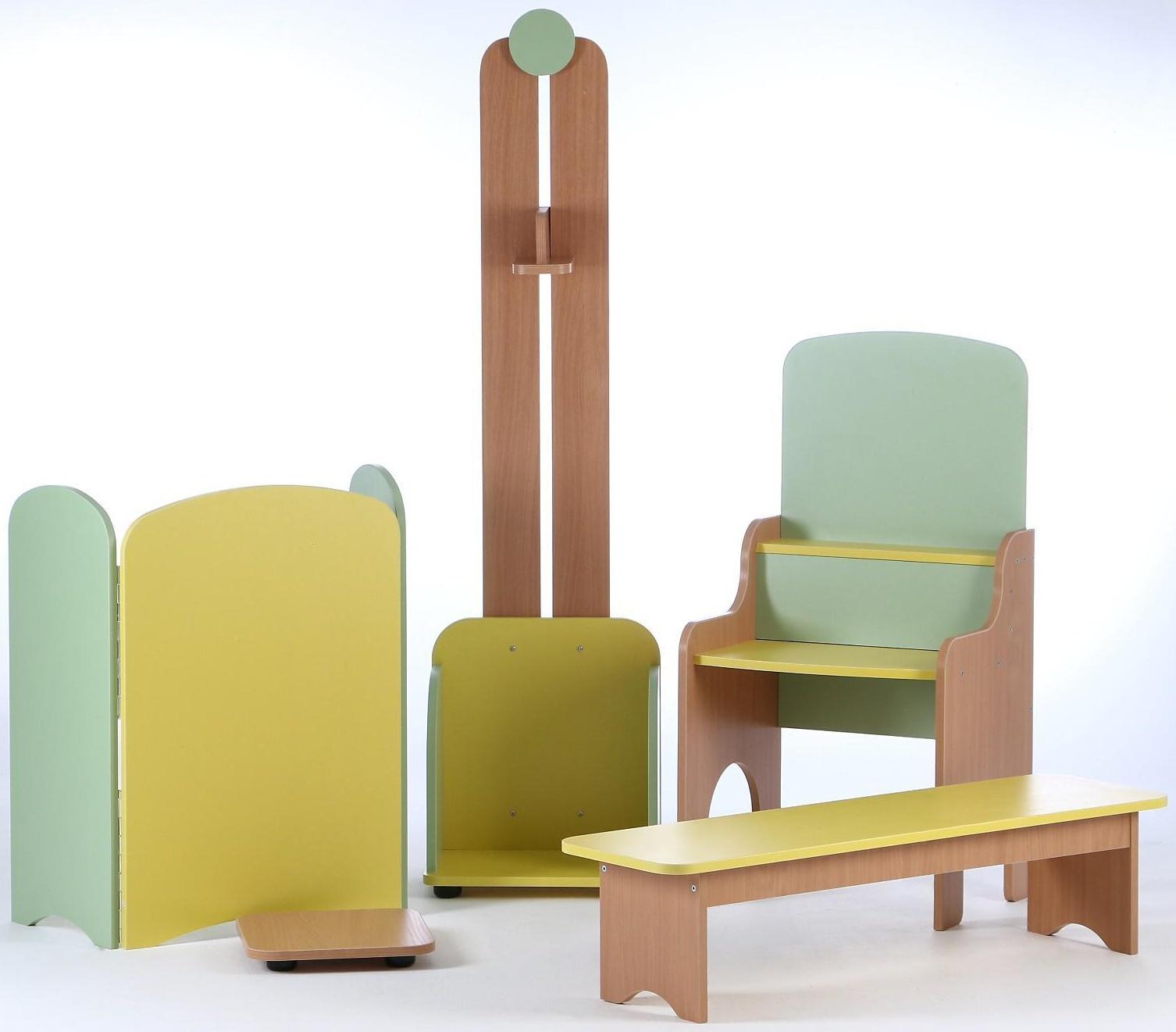 Уголок Айболита (скамейка,весы напольные, ростомер, стол окулиста, ширма)