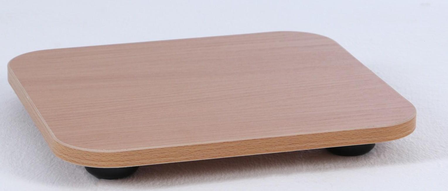 Уголок Айболита (скамейка,весы напольные, ростомер, стол окулиста, ширма)