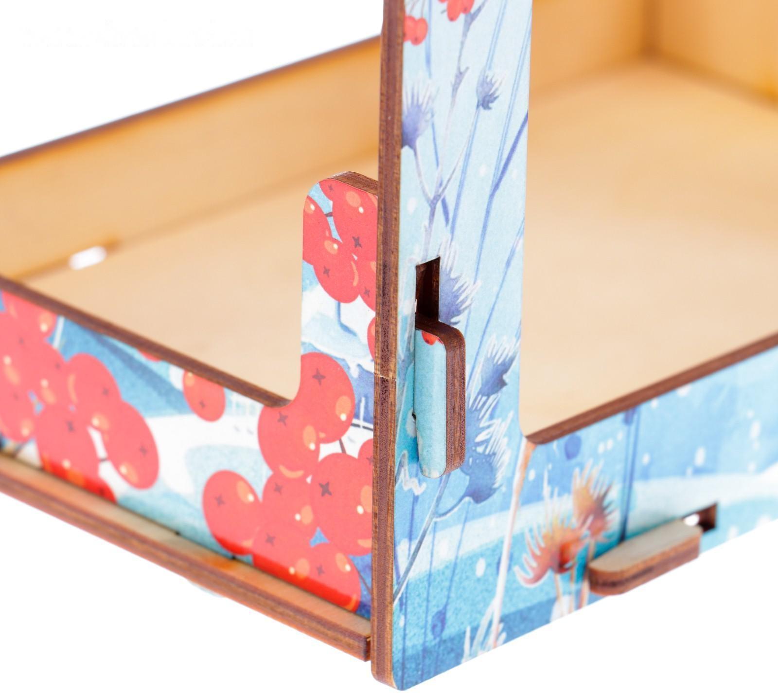 Кормушка деревянная 