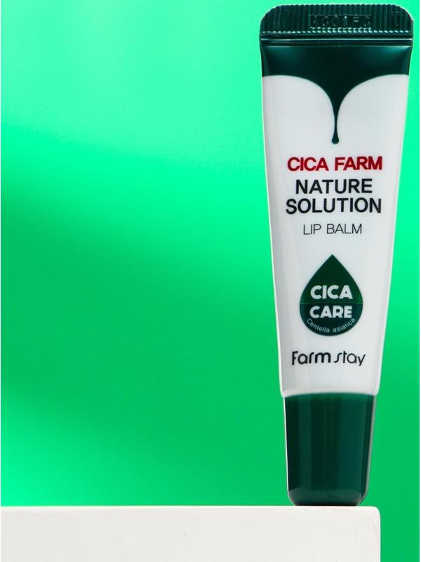Восстанавливающий бальзам для губ FarmStay с центеллой азиатской