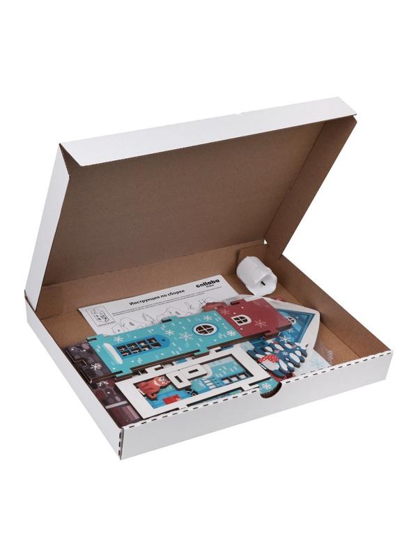 Домик зимний с мезонином с LED-свечой