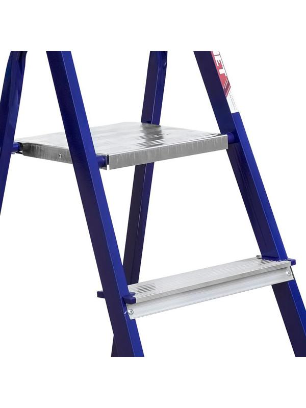 Стремянка Алюмет стальная окрашенная с алюминиевыми ступенями  4 ст. М8304