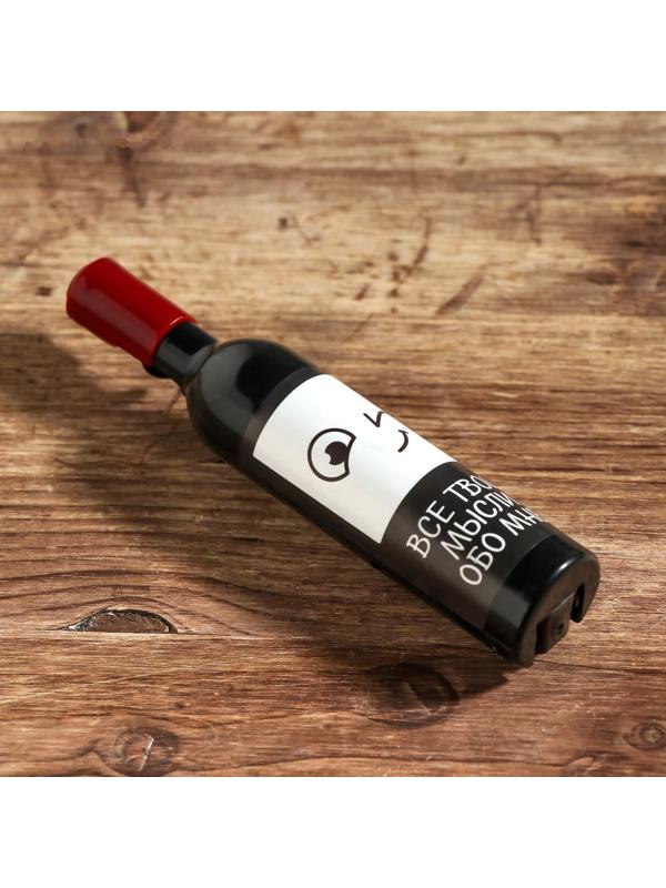 Штопор-бутылка и пробка на подложке 