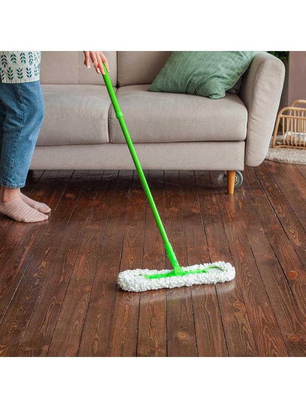 Швабра для мытья пола плоская Доляна, насадка из микрофибры 38×8 см, гибкие края, телескопическая ручка 77-128 см