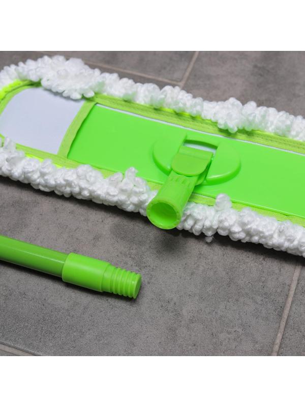 Швабра для мытья пола плоская Доляна, насадка из микрофибры 38×8 см, гибкие края, телескопическая ручка 77-128 см