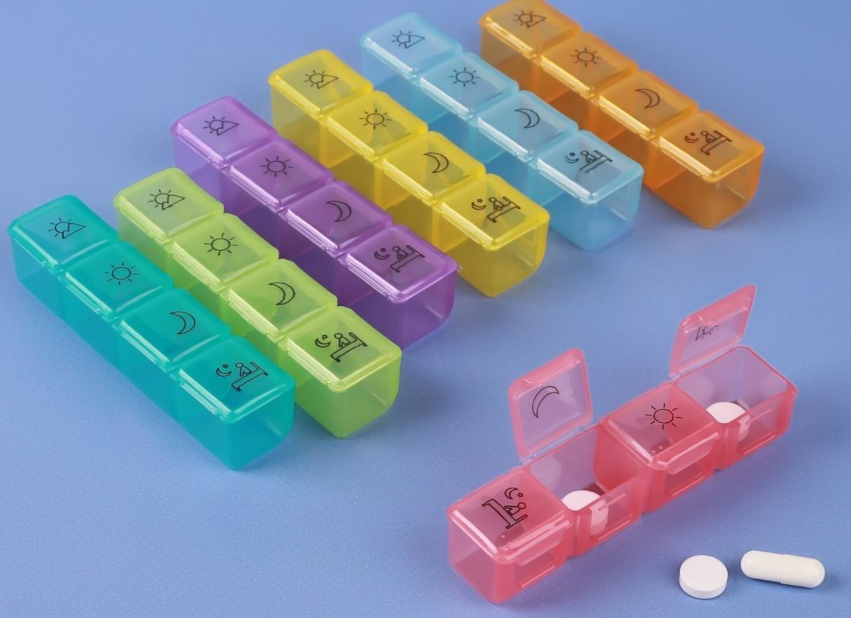 Таблетница, 9,7 × 2,7 × 1,7 см, 4 секции, цвет МИКС