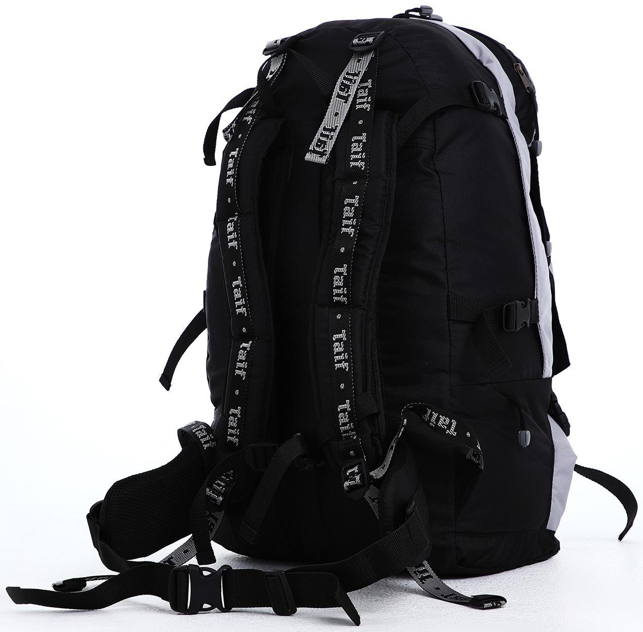 Рюкзак туристический, 65 л, отдел на молнии, 3 наружных кармана, цвет чёрный/зелёный/серый