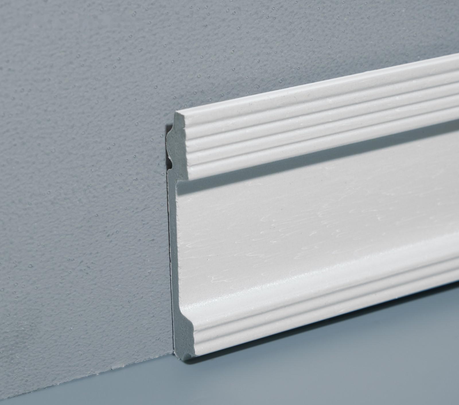 Плинтус пластиковый ударопрочный белый 100х16х2000мм