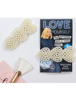 Заколка для волос на подложке «Love»