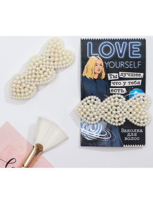 Заколка для волос на подложке «Love»