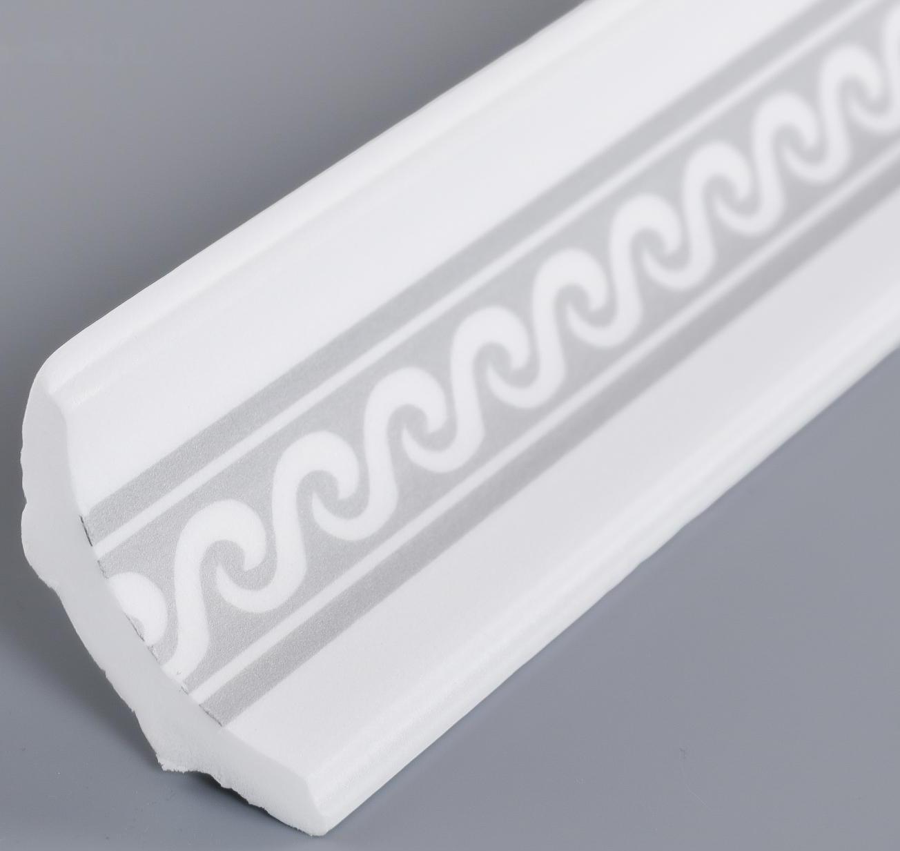 Плинтус потолочный 