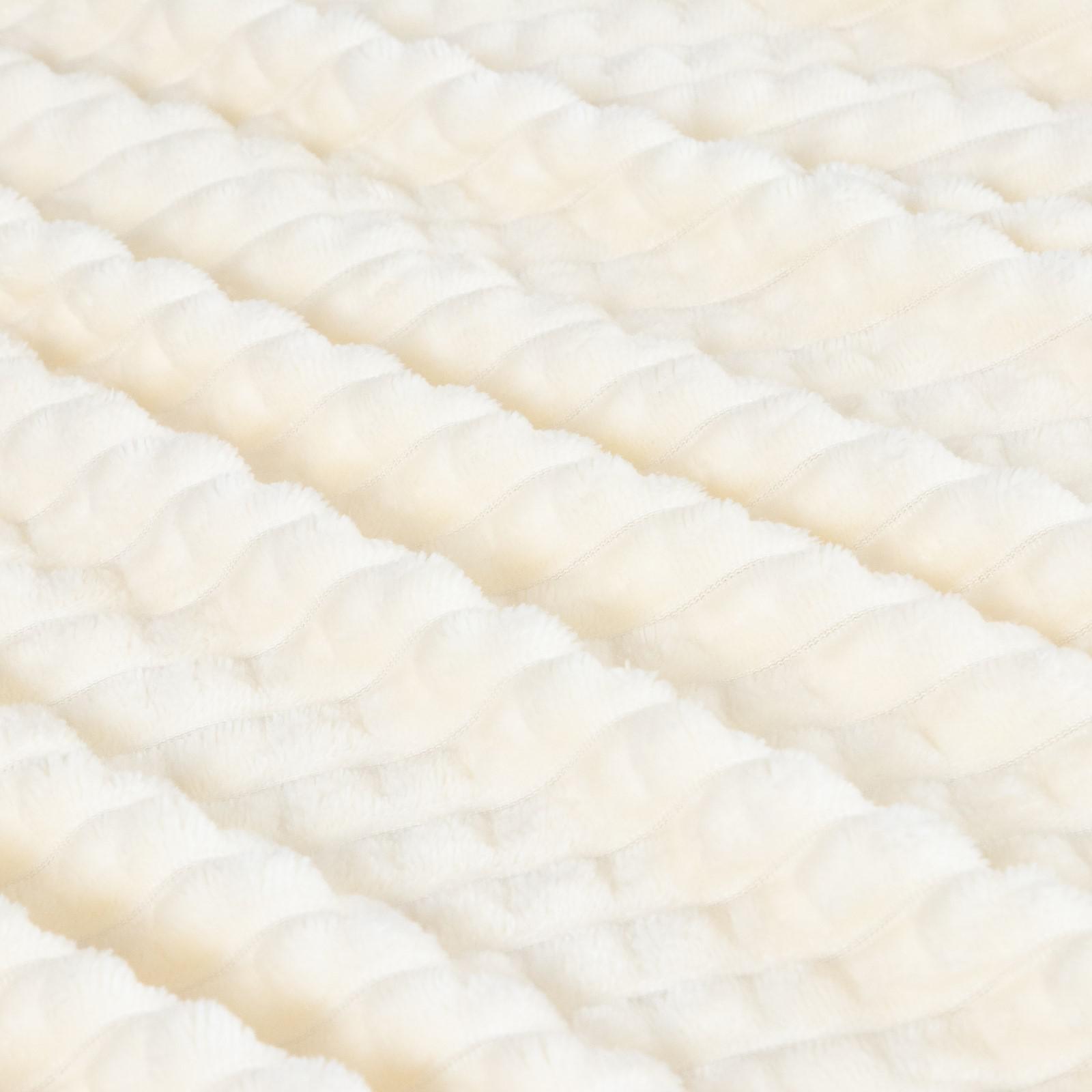 Плед Этель «Клетка» 180*200 см, цв.молочный, корал-флис, 240гр/м2, 100% полиэстер