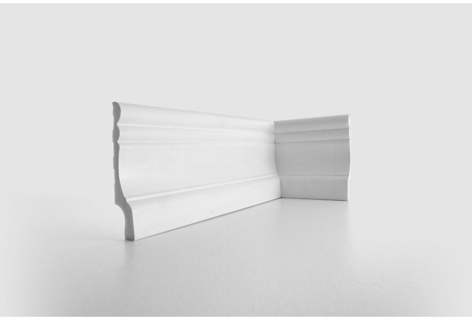 Плинтус пластиковый ударопрочный белый 100х23х2000мм
