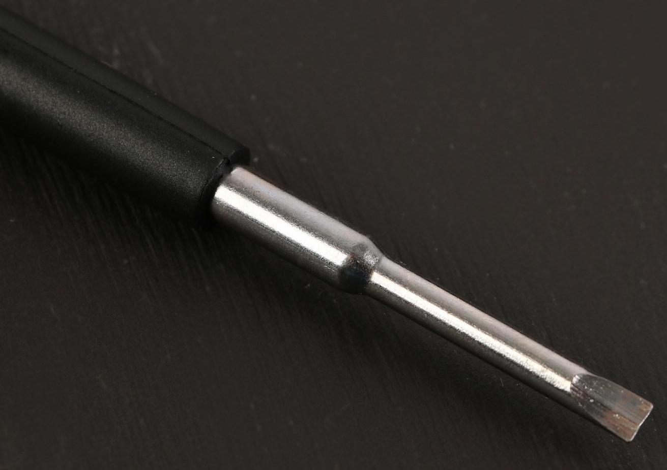 Фонарик-мультитул 