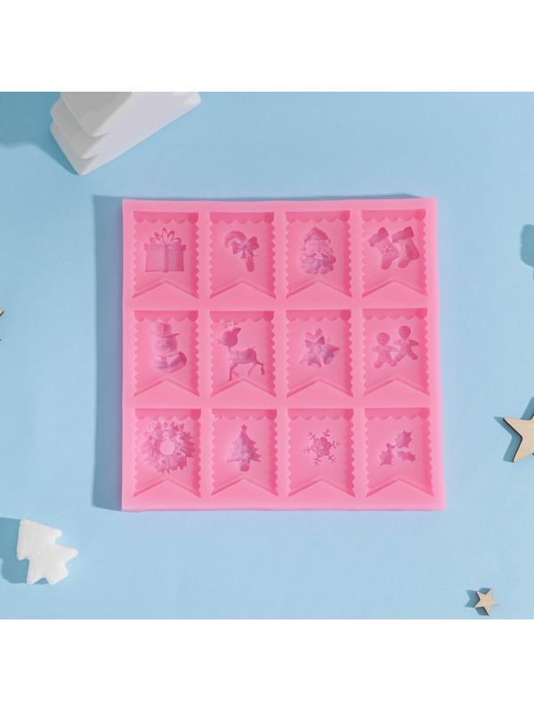 Силиконовый молд «Новогодние флажки», 13,5×13,5×0,8 см, цвет розовый