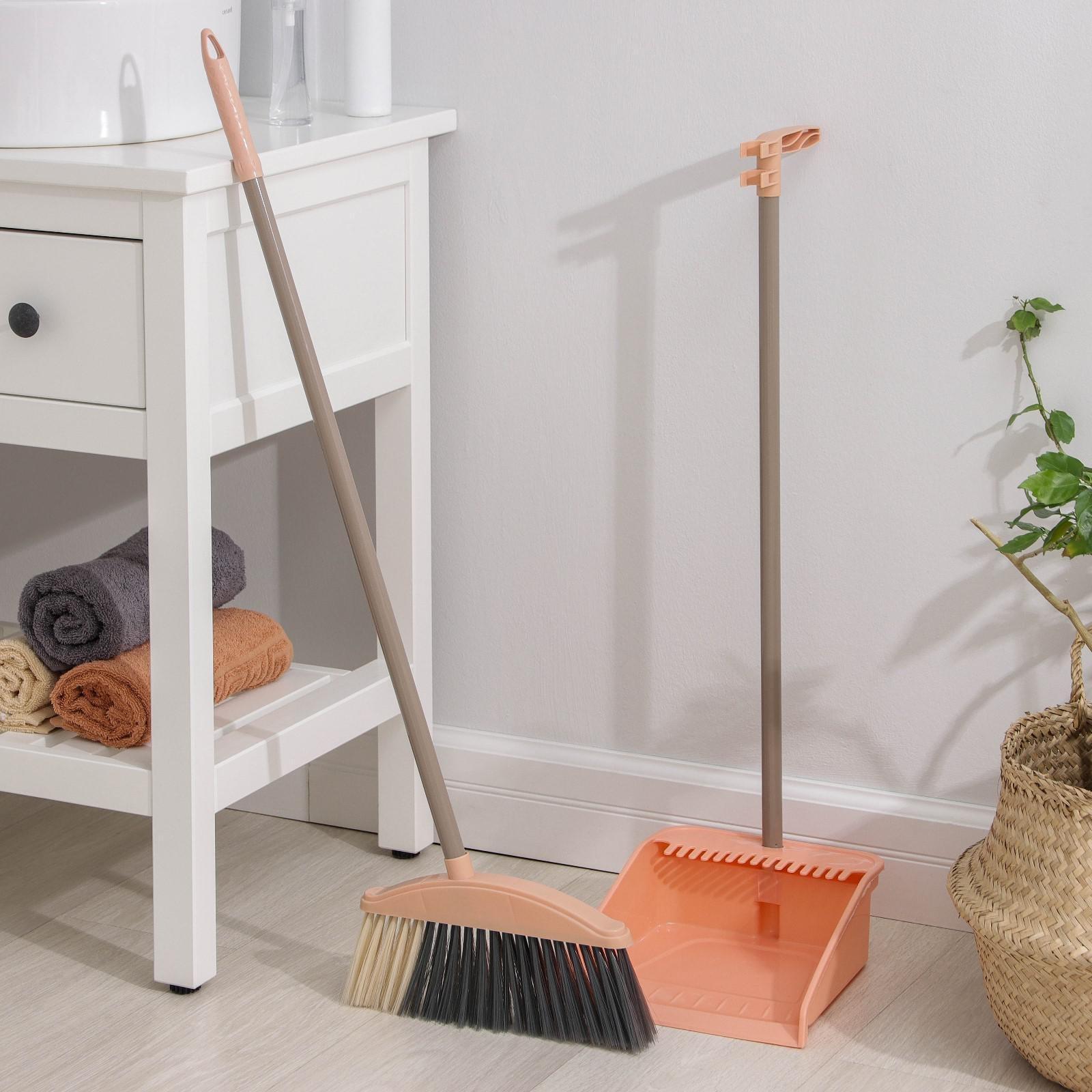 Щётка для пола с совком, 26×90 см, совок 22×25×81 см, цвет МИКС