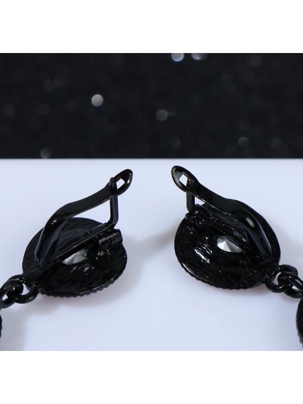 Серьги со стразами 