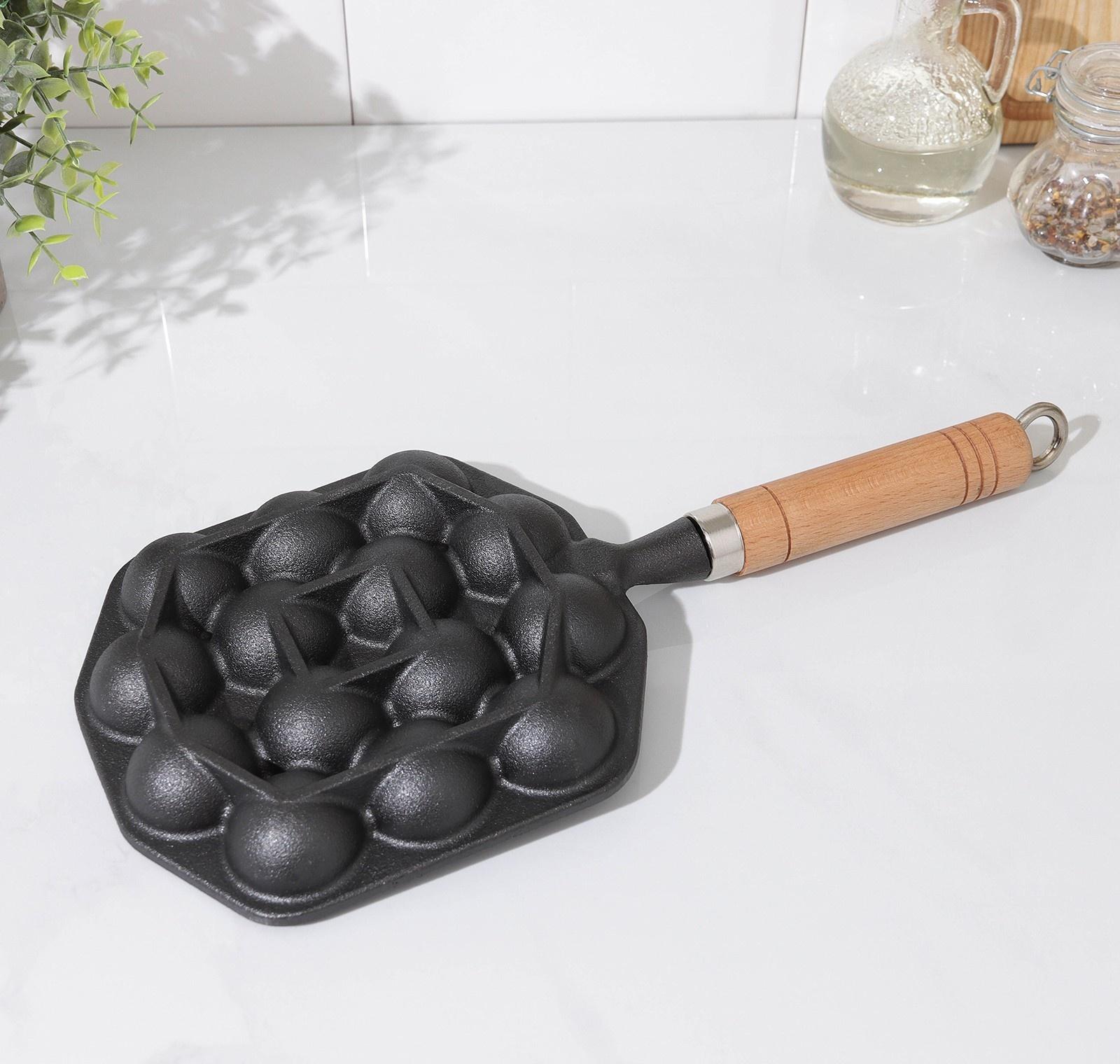 Сковорода чугунная «Сферос», 14 ячеек, 36×17×2,5 см, деревянная ручка