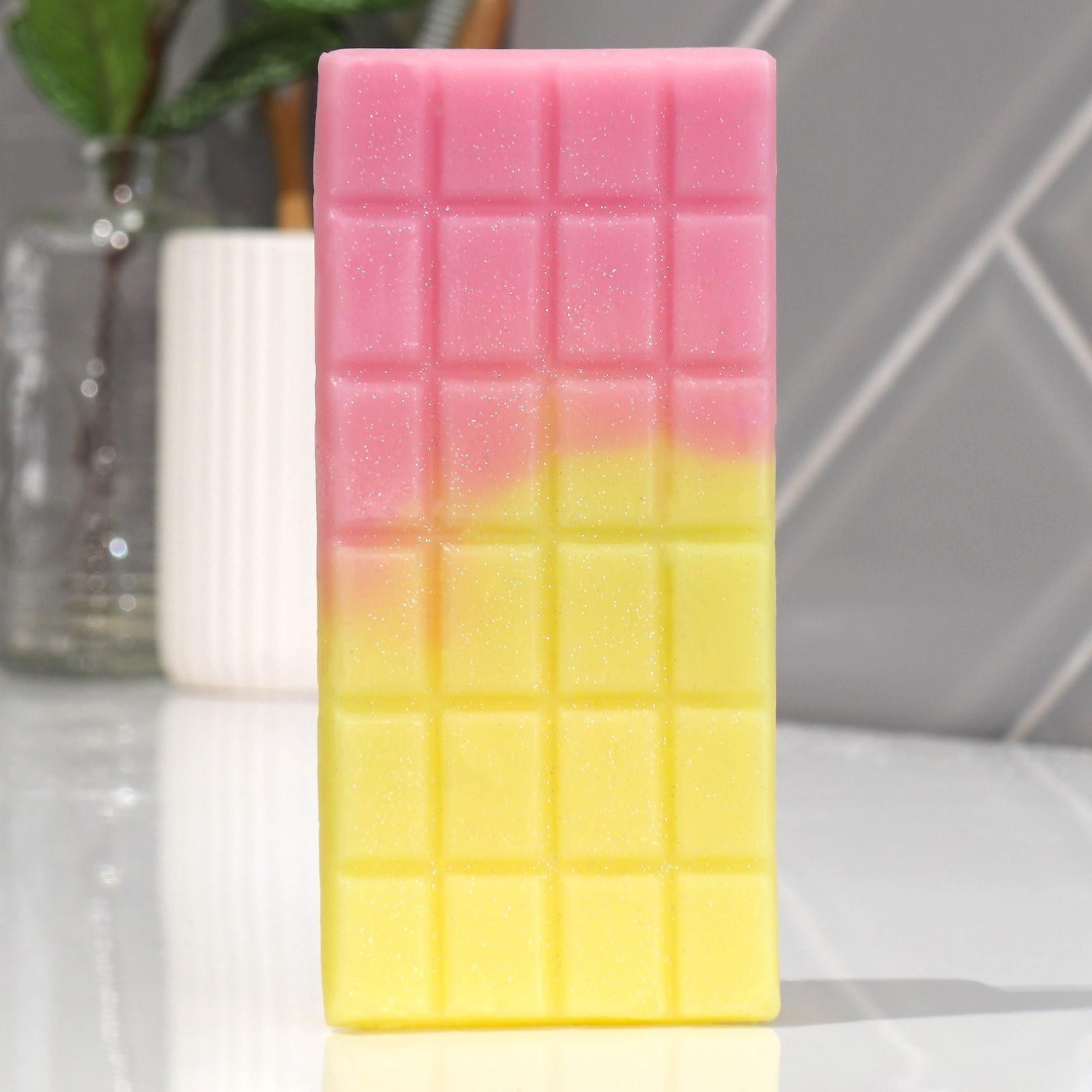 Фигурное мыло ручной работы в форме плитки шоколада, 80 г, МИКС (миндаль/ваниль/молоко)