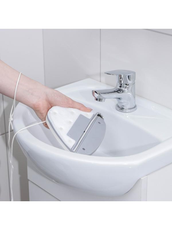 Магнитная щетка для мытья окон с двух сторон Raccoon «Модерн», треугольная, на стекло 3-10 мм