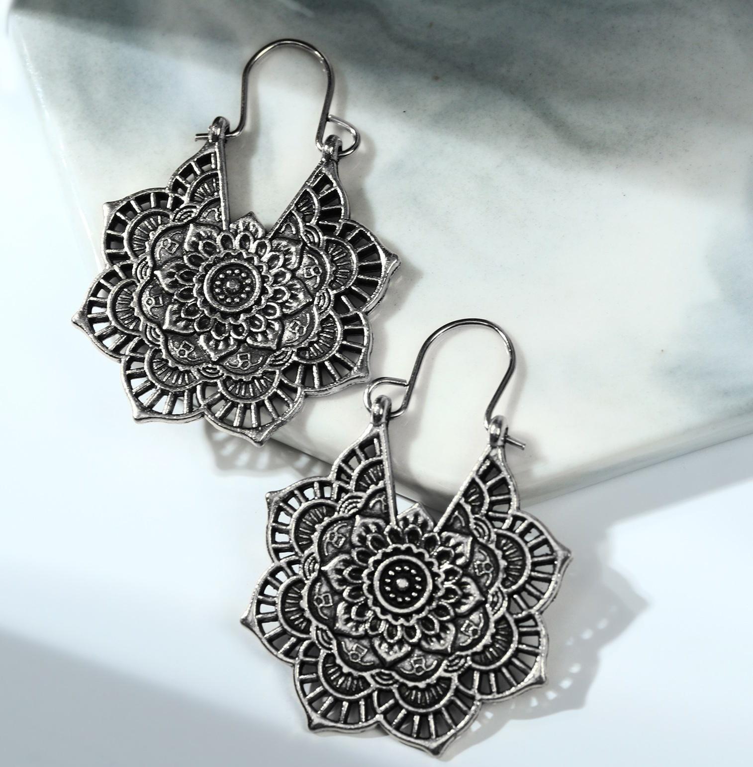 Серьги металл 