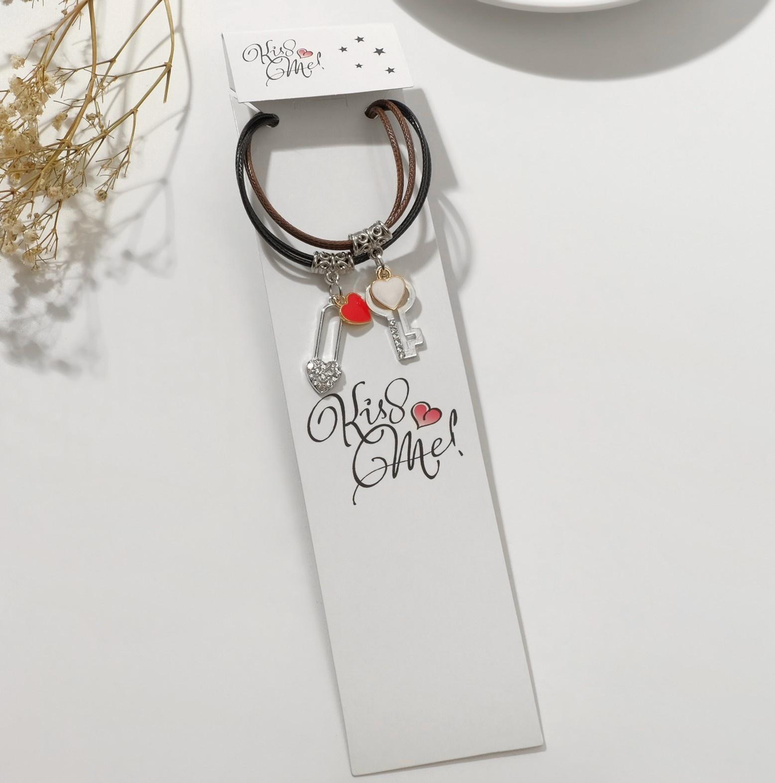 Кулоны на шнурке 