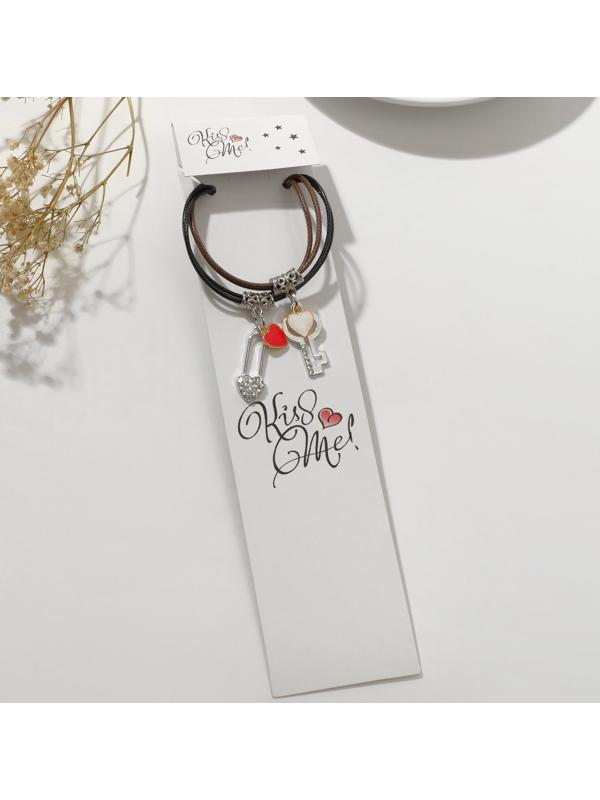 Кулоны на шнурке 