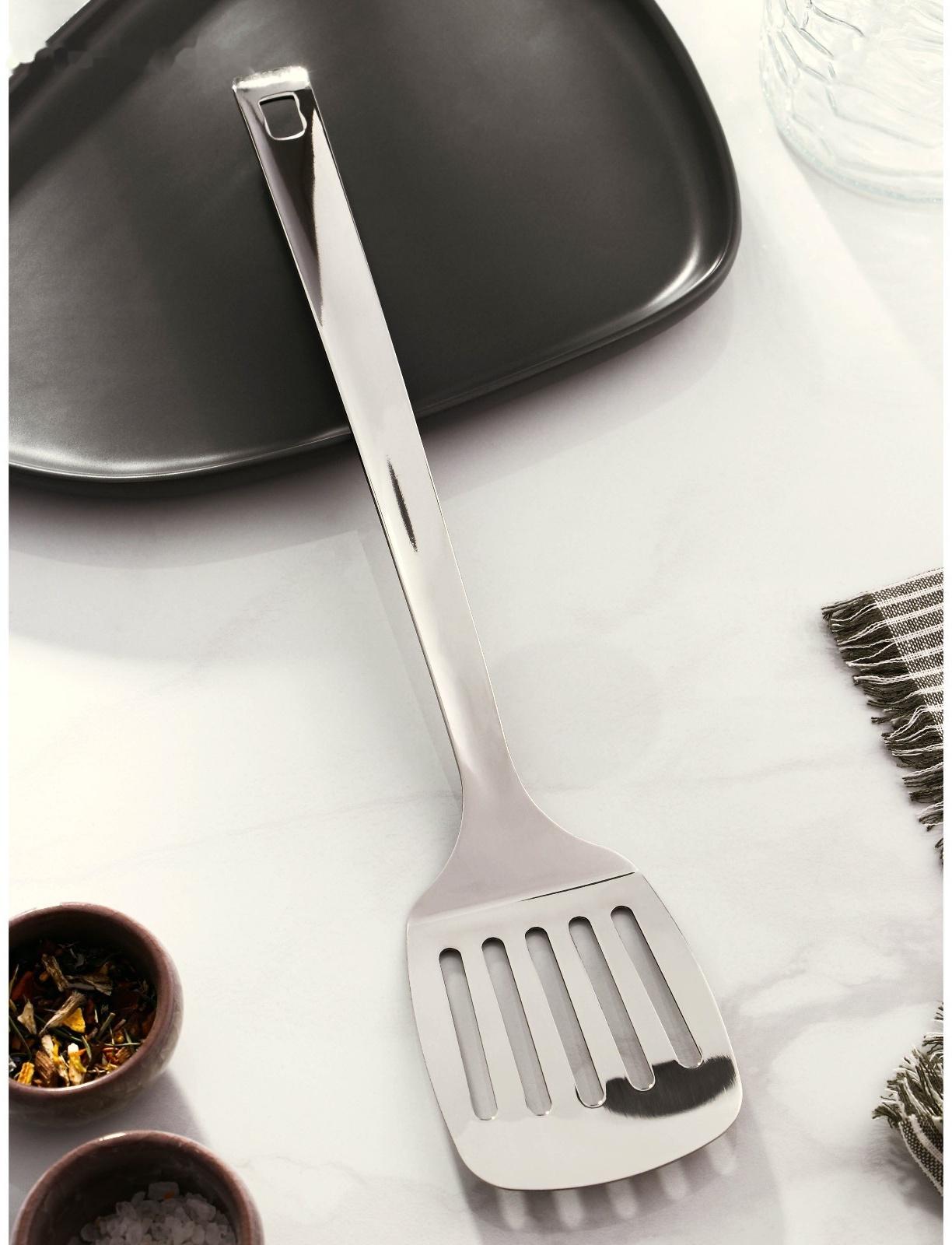 Лопатка из нержавеющей стали перфорированная Доляна Everyday, длина 39 см, толщина 3 мм, цвет серебряный