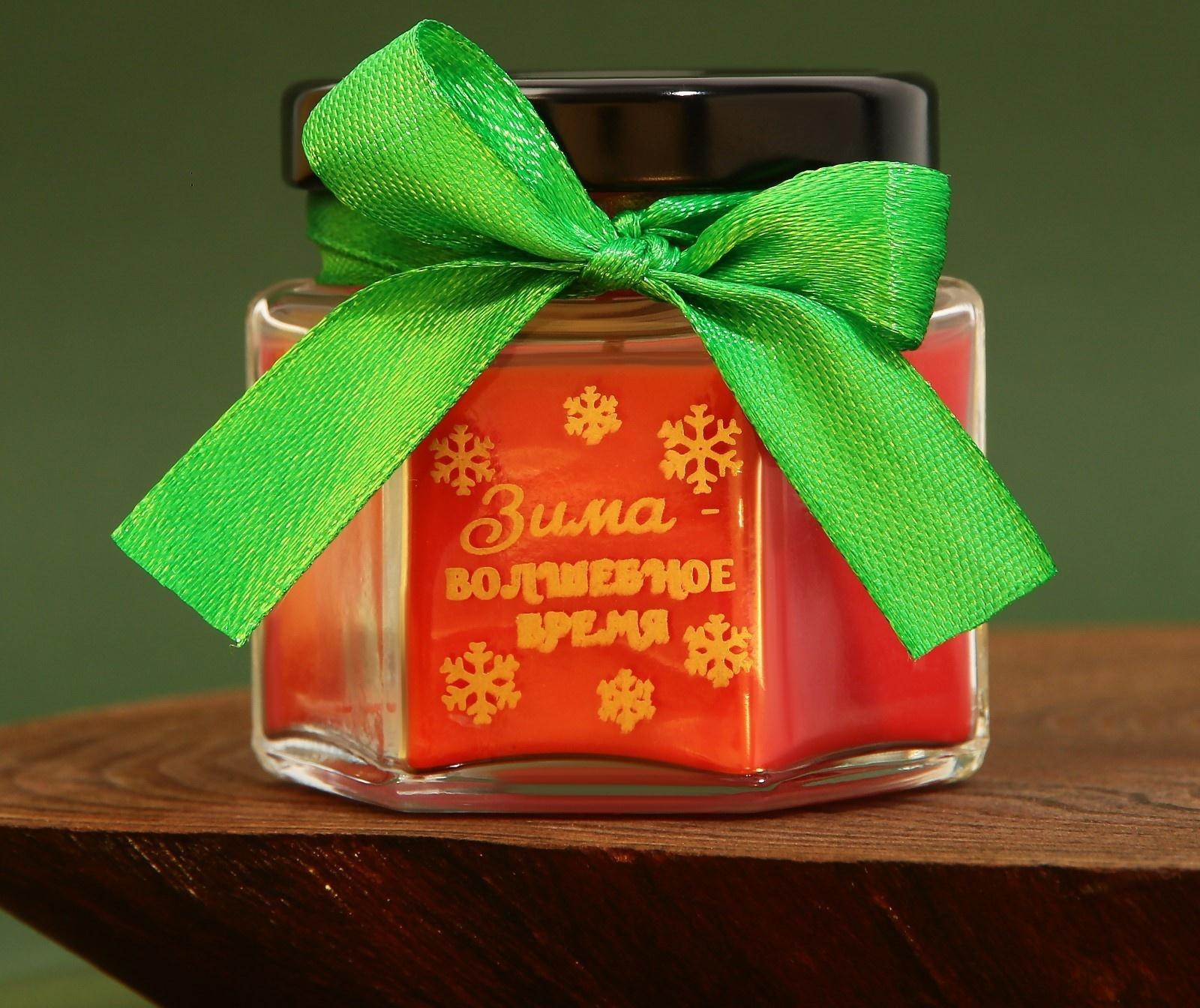 Новогодняя свеча в банке «Зима - волшебное время», аромат лесные ягоды, 5,5 х 5 х 5,5 см.