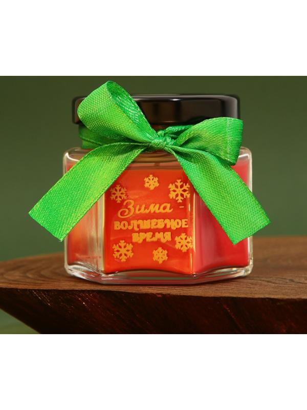 Новогодняя свеча в банке «Зима - волшебное время», аромат лесные ягоды, 5,5 х 5 х 5,5 см.